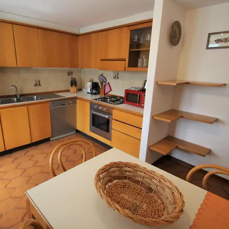 Apartamento Zanotti By Interhome